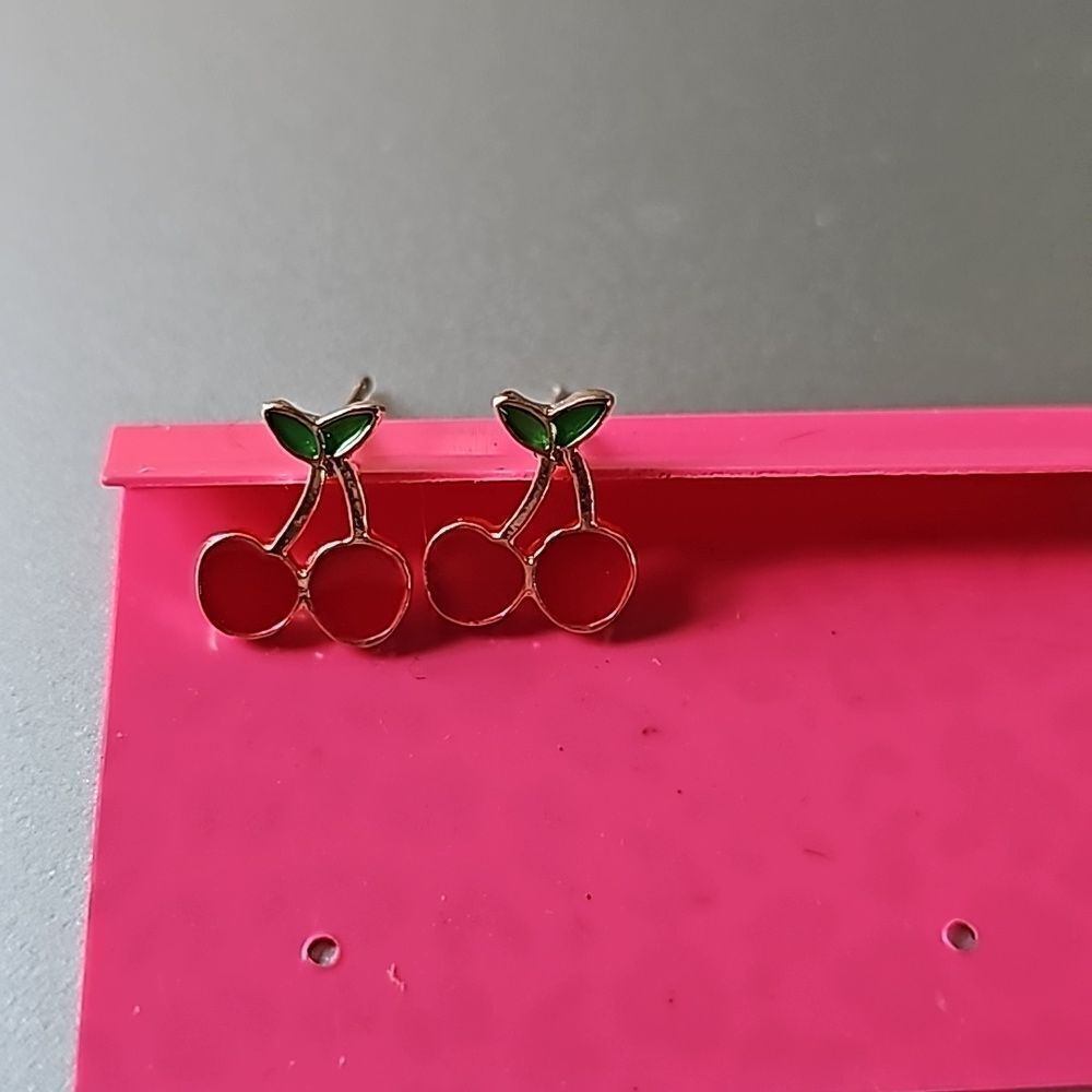 Cherries Stud NWOT 